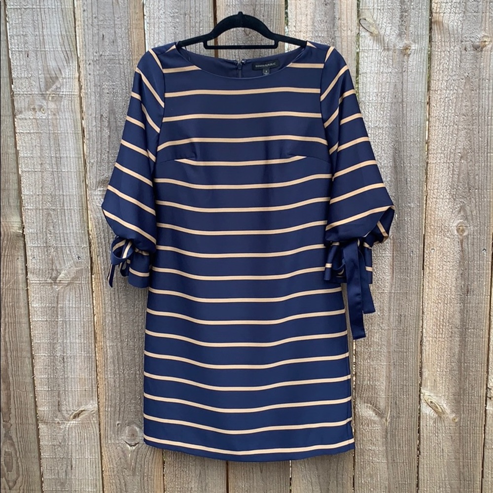 Banana republic shift dress